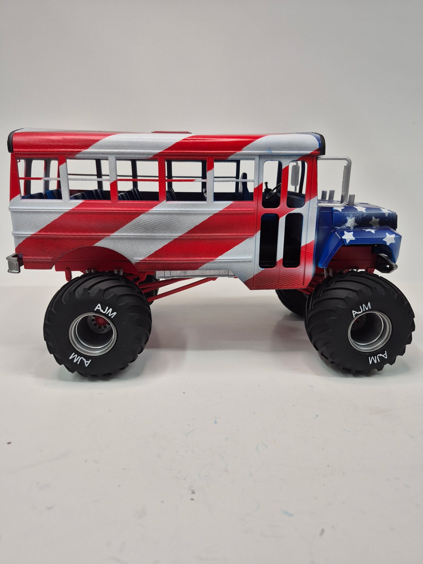 Squash em all - Monster Bus