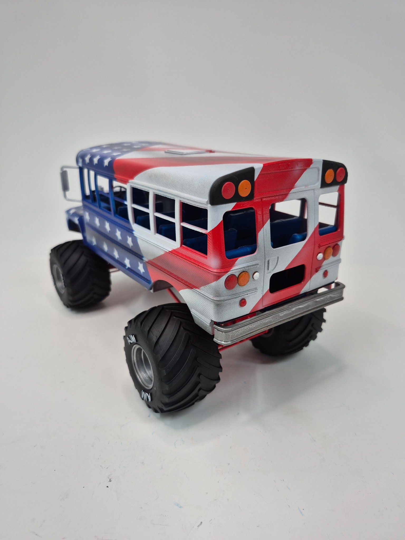 Squash em all - Monster Bus